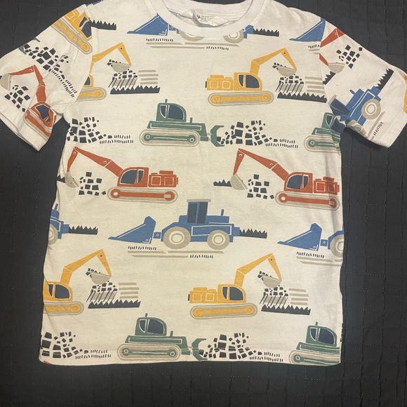 H&M boys T-Shirt BUNDLE size 6-8 - Picture 5 of 5